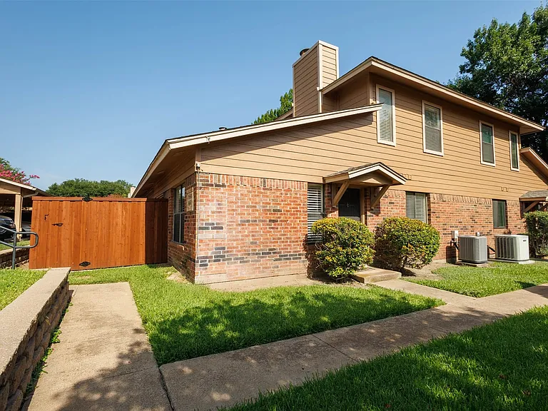 5640 Cedar Creek Dr — Photo 16