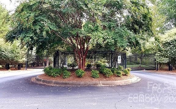 4th image of 5483 Back Shore Dr #222