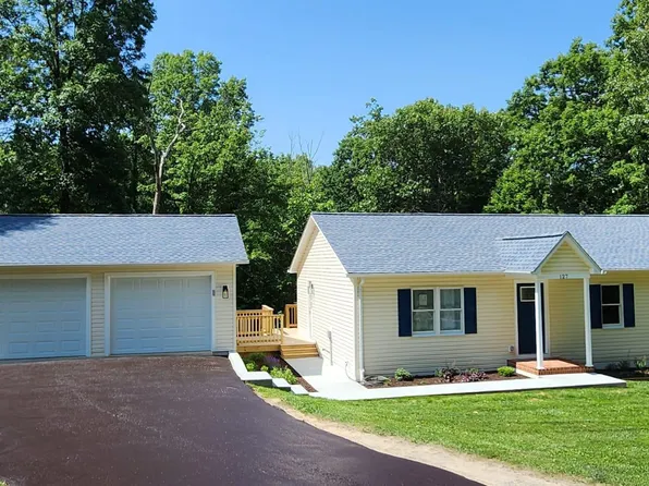 127 Harvey Rd, Harpers Ferry, WV 25425