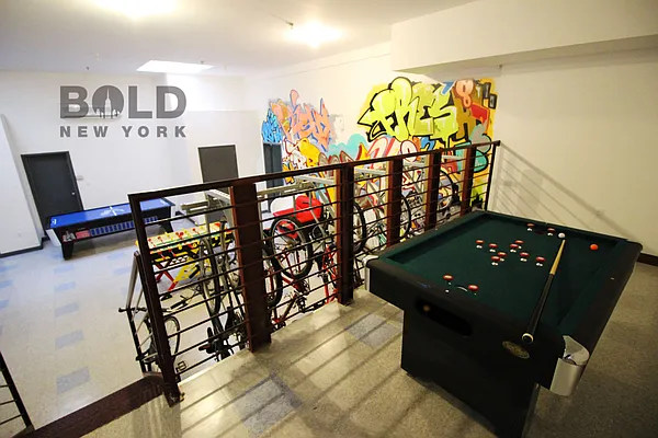 Rented by Bold New York | media 60