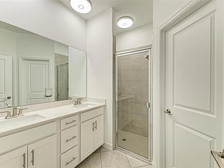 8613 Seasalt Loop — Photo 41