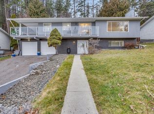 1576 Scott Cres, West Kelowna, BC V1Z2Y2