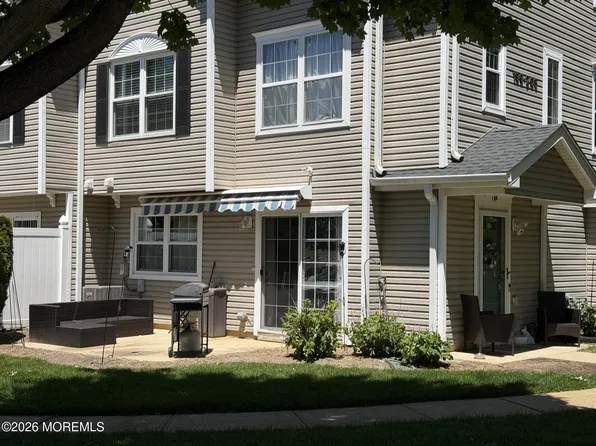199 Crooked Stick Court, Howell, NJ 07731