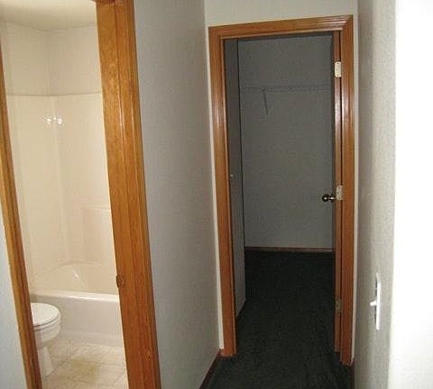 5th image of 1401 NE 18th Ave