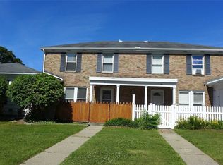 1 Pioneer Ct #A, Ridge, NY 11961