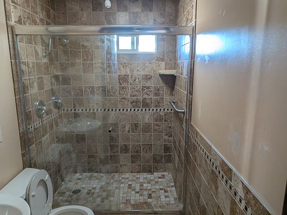 2nd image of 2963 Merced St