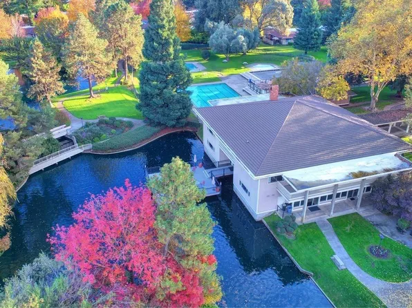 805 Commons Dr, Sacramento, CA 95825