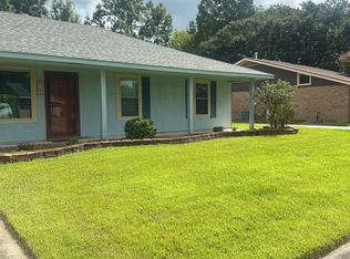 9741 Buttercup Dr, Baton Rouge, LA 70809
