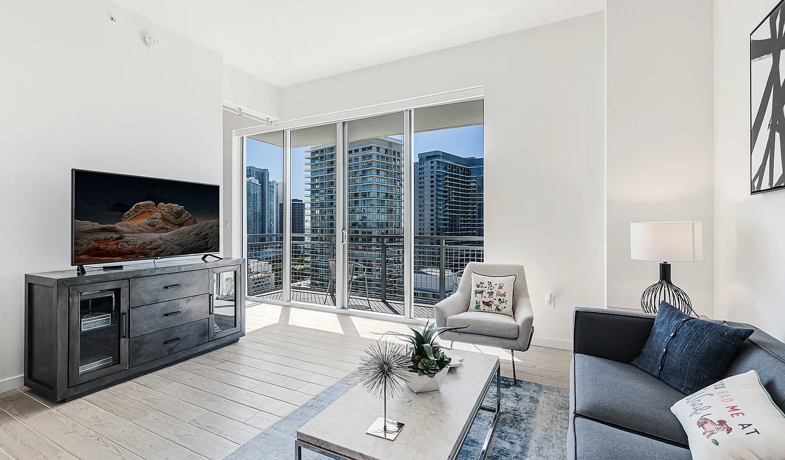 1 bed, 733 sqft, $2,750 — Photo 4