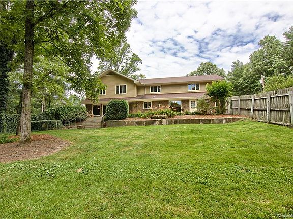 2nd image of 111 Rockwood Ln