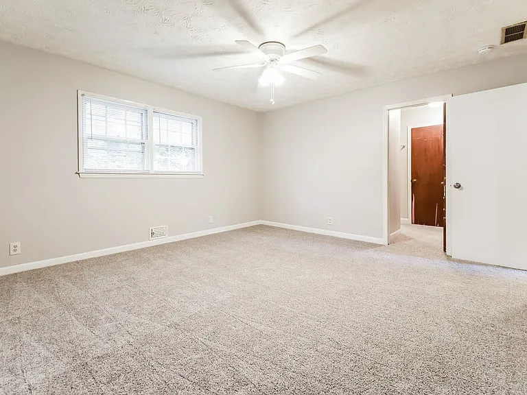 2725 Westford Ct — Photo 12