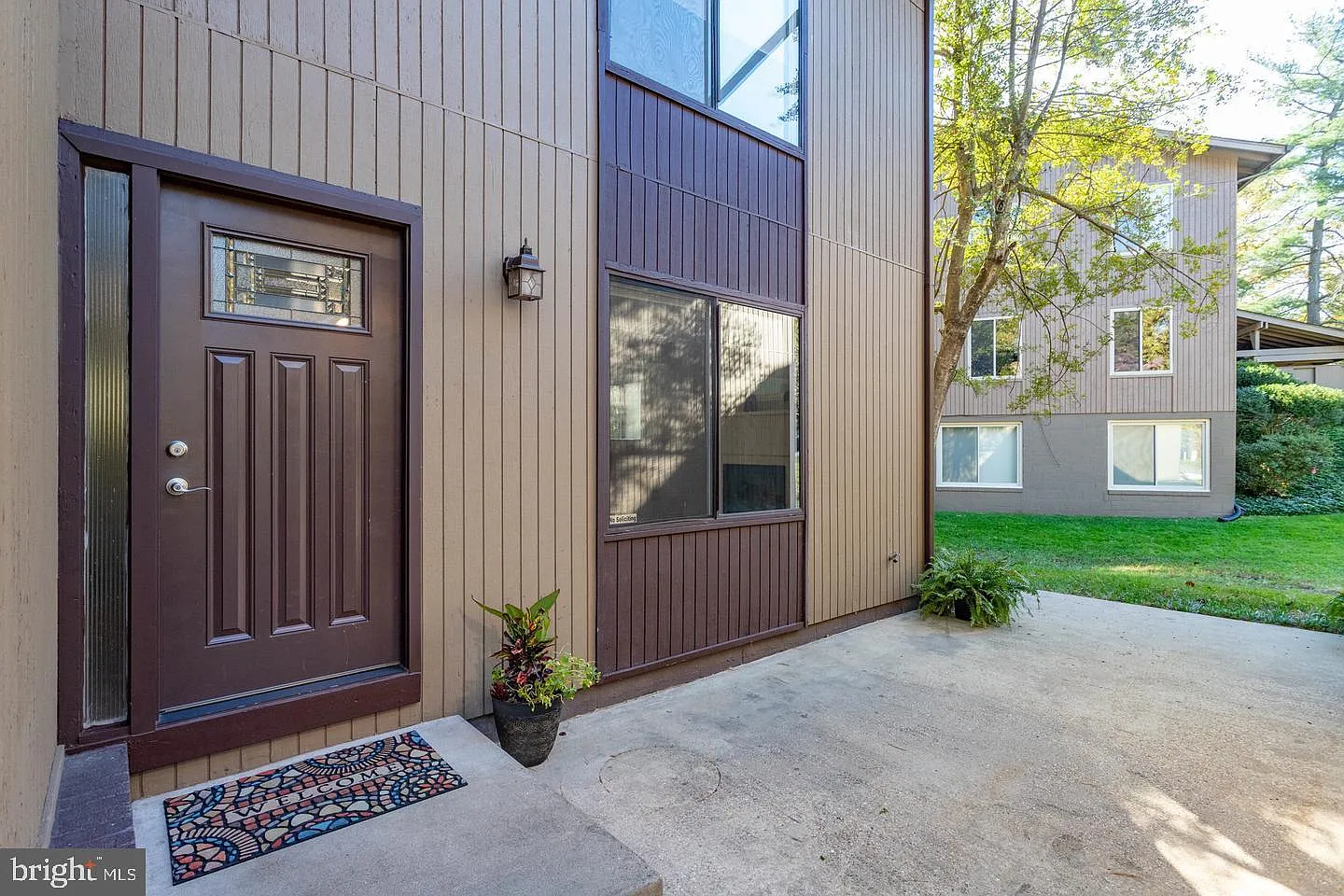 4 bed, 3.5 bath, 2702 sqft, $3,400 — Photo 3