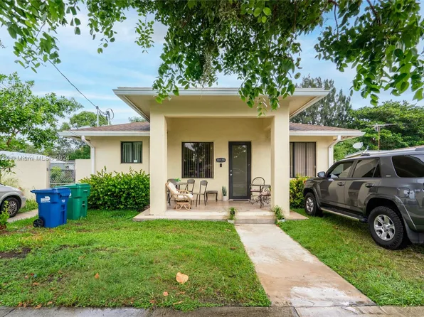 10129 W Jessamine St, Miami, FL 33157