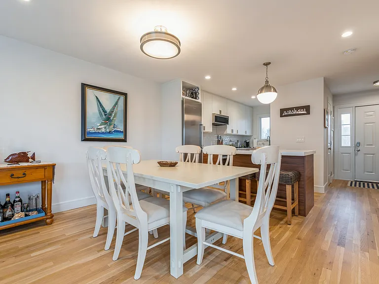 3008 Mitchell Rd — Photo 8