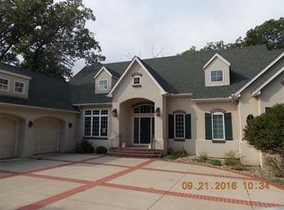 2506 Wagon Trail Rd, Cedar Rapids, IA 52403