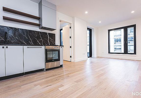 3rd image of 250 Gold St #1013