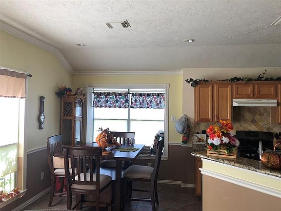 4th image of 15315 Gorham Dr