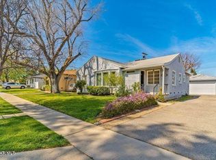 16823 Halper St, Encino, CA 91436