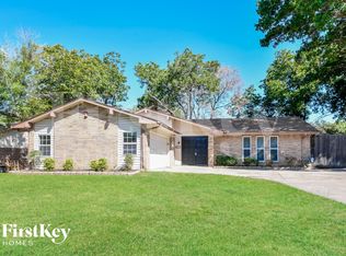903 Cypress Ct, Arlington, TX 76014