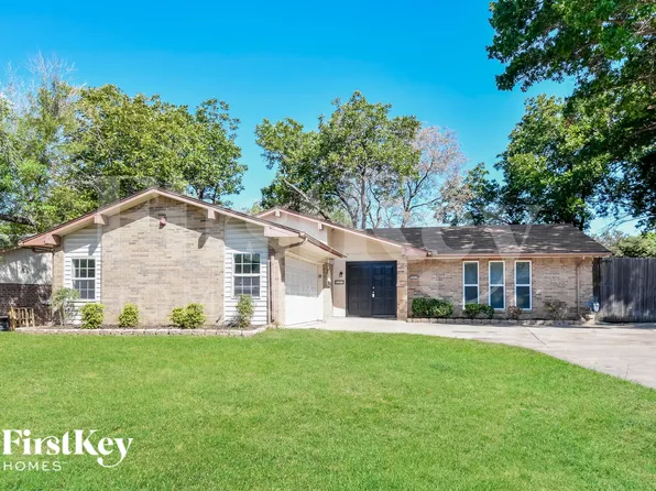 903 Cypress Ct, Arlington, TX 76014