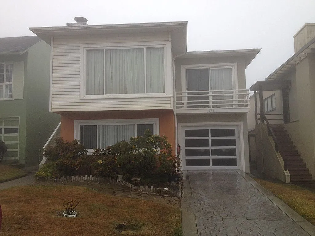 191 Avalon Dr photo 1
