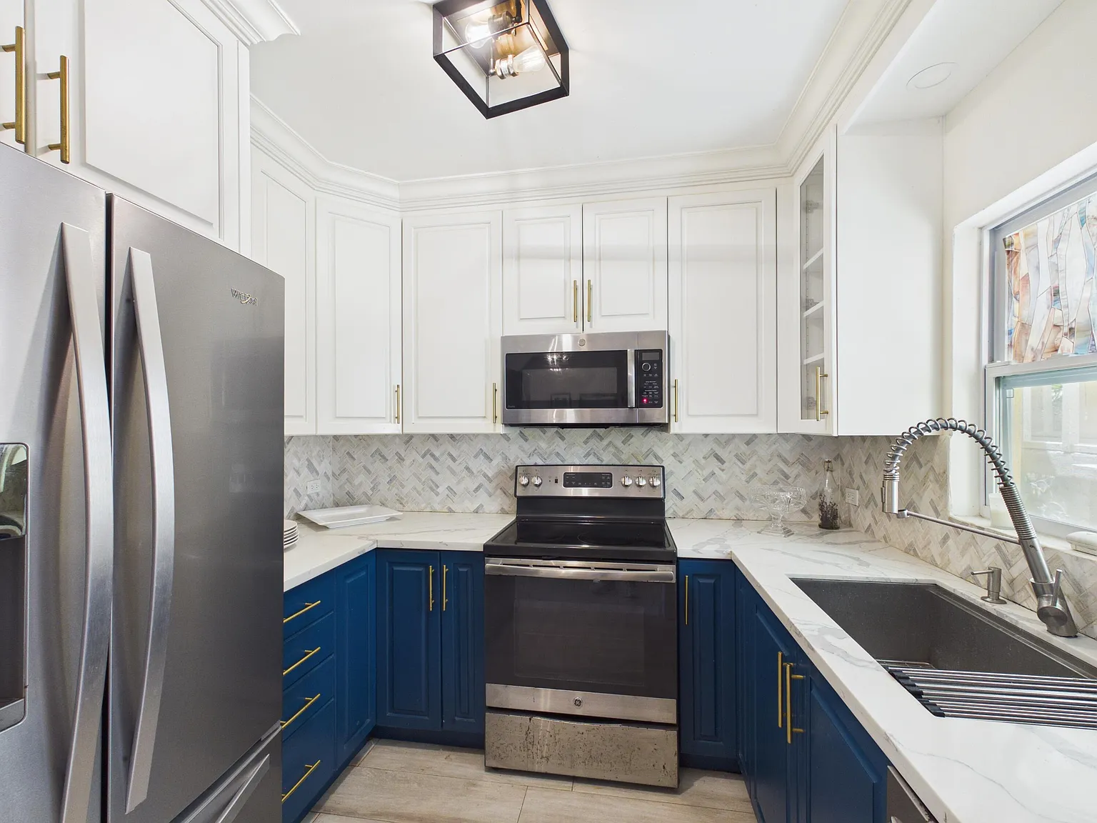 2 bed, $3,000 — Photo 3