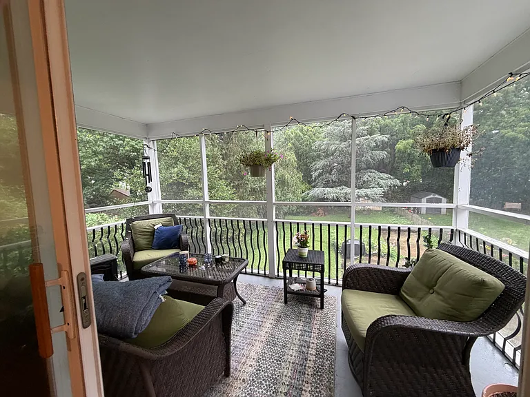 826 Linwood Ave #2 — Photo 3