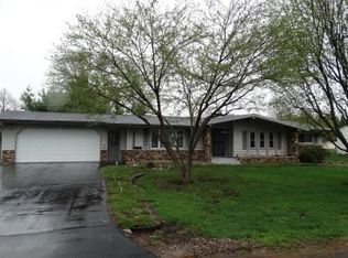 W4968 Mill St, La Crosse, WI 54601