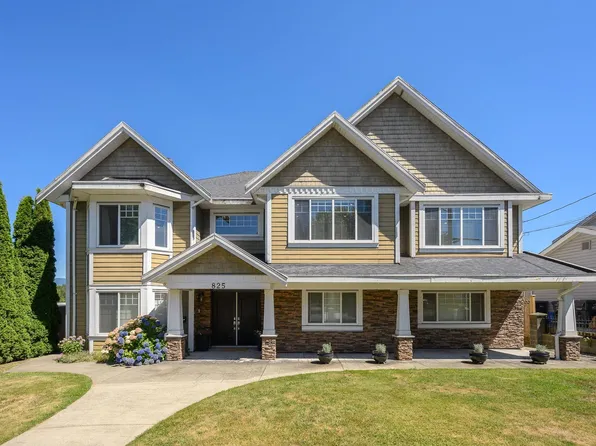 825 Robinson St, Coquitlam, BC V3J 4G4