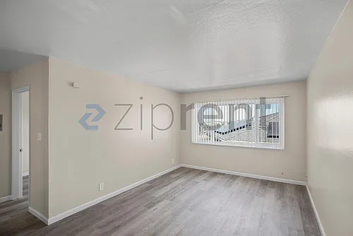 24035 2nd St #204 Photo 1
