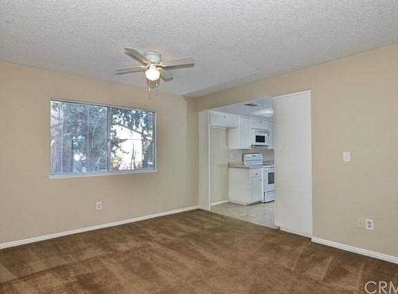 5th image of 41773 Jennifer Ave