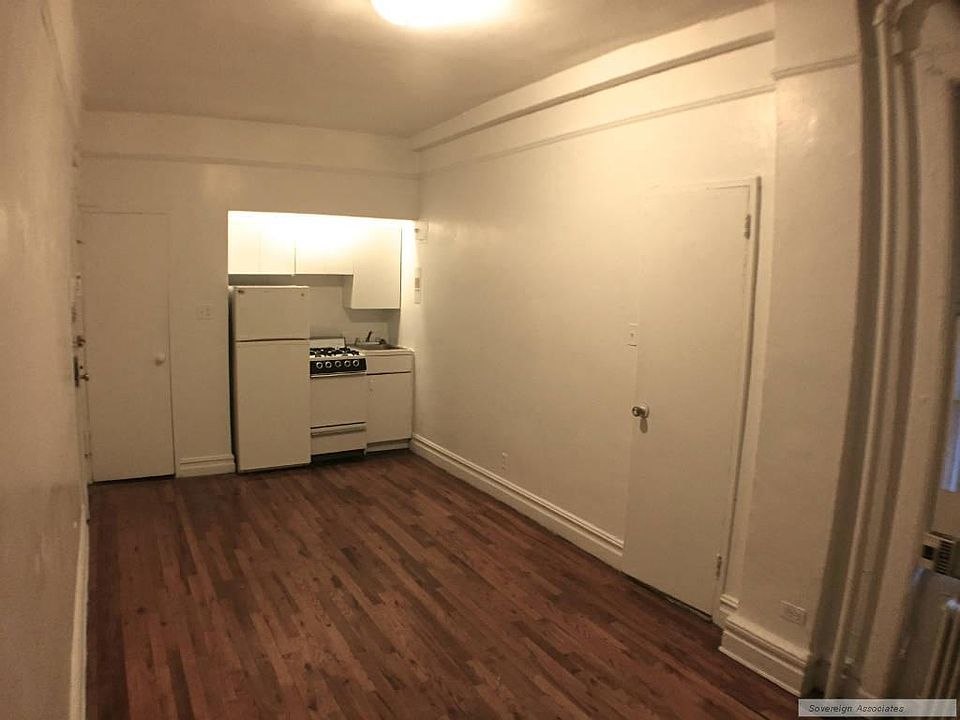 2nd image of 936 W End Ave APT F1