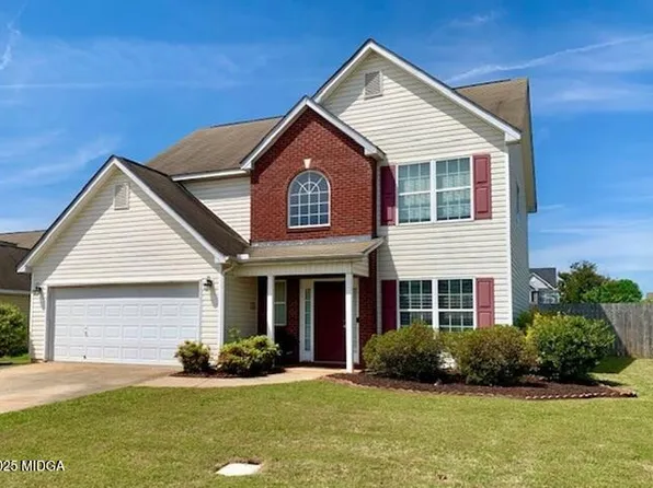 101 Faybrook Dr, Byron, GA 31008