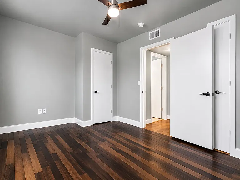 1804 Gould St #8 — Photo 2
