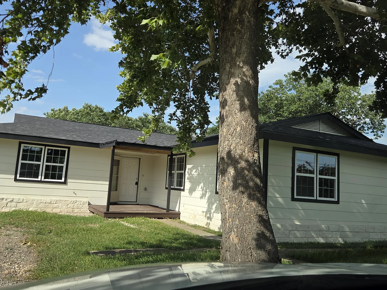 4 bed, 1848 sqft, $1,800 — Photo 2