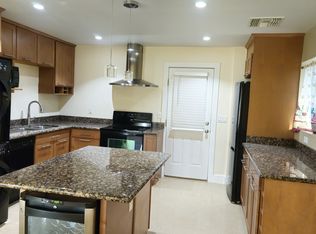 3233 N 37th St Unit 2, Phoenix, AZ 85018