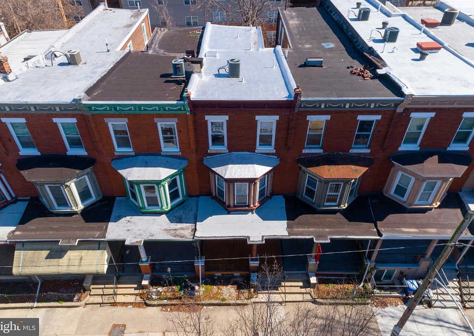 1st image of 2231 N Park Ave