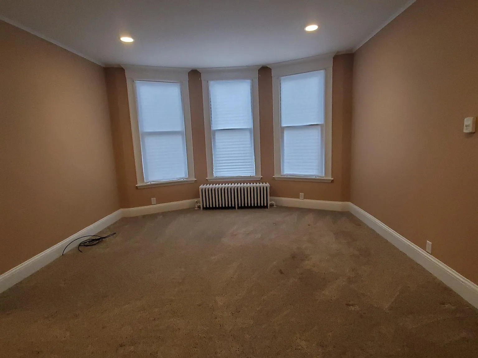 2524 Genesee St — Photo 3