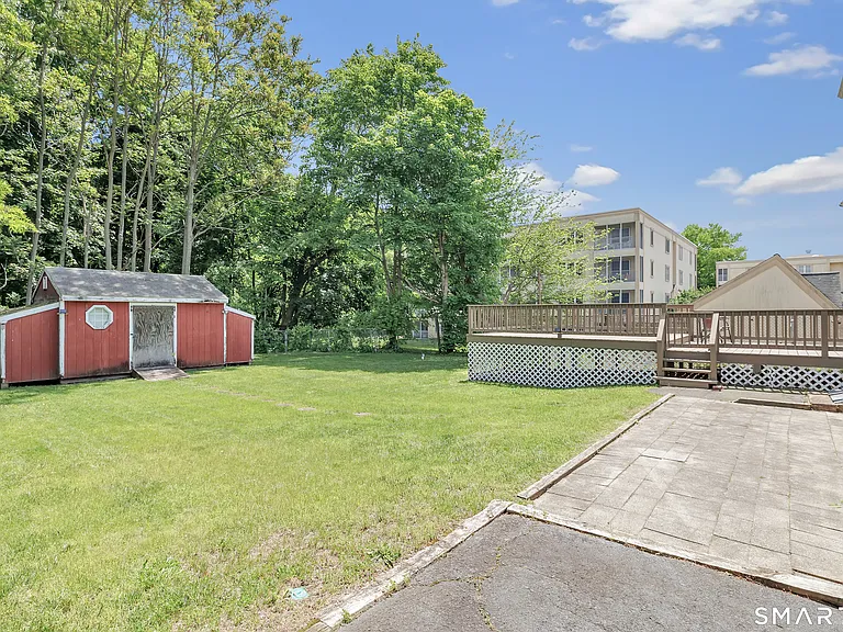 66 Washington Rd — Photo 5
