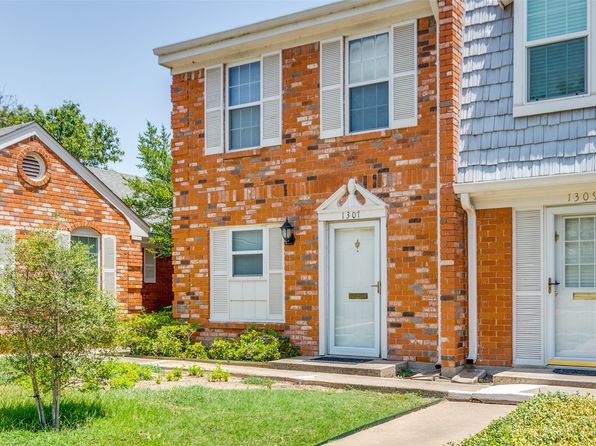 1307 Roaring Springs Rd, Fort Worth, TX 76114