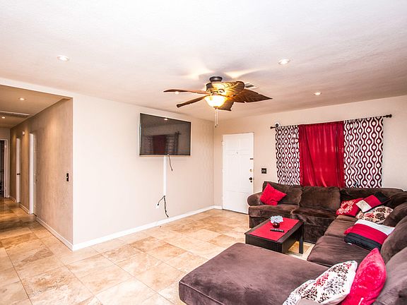 4th image of 2207 W Clarendon Ave