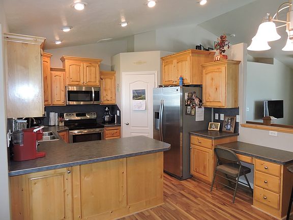 4th image of 1547 N Avon Ln