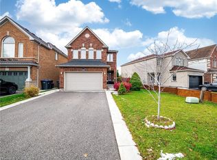 18 Willow Park Dr, Brampton, ON L6R2M9