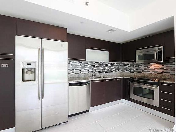 3rd image of 950 Brickell Bay Dr APT 01607