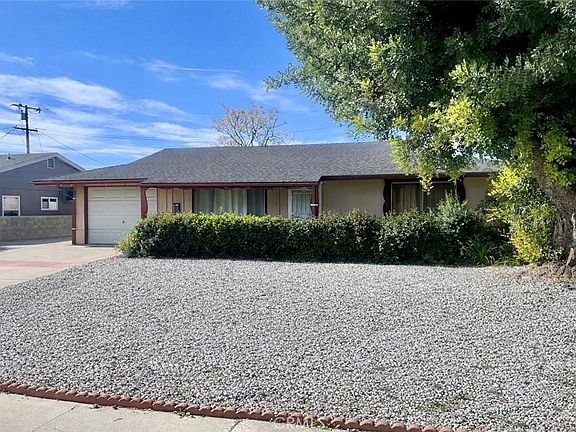 3rd image of 29055 Bradley Rd