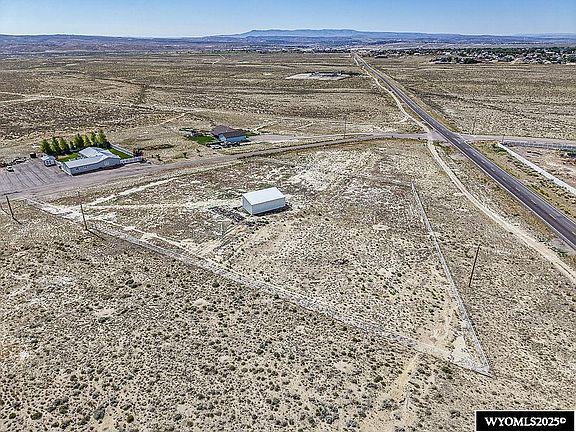 5th image of Yellowstone Rd