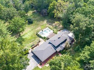 9934 Litzsinger Rd, Saint Louis, MO 63124