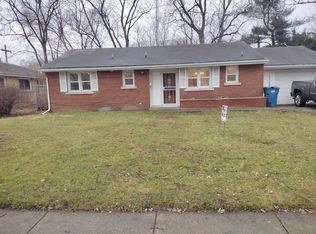 535 N Webster Cir E, Kankakee, IL 60901