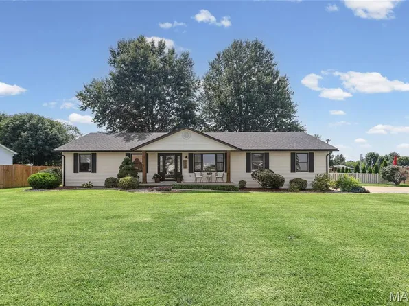 3535 Pierland Dr, Pocahontas, IL 62275