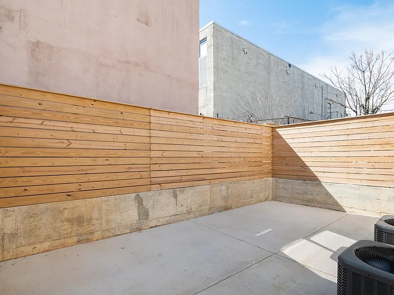 2602 W Oxford St #1 — Photo 28